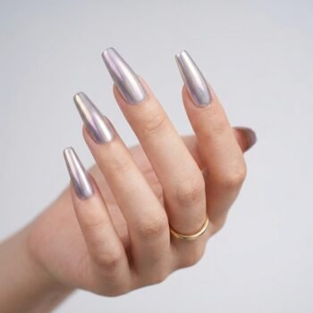 Stellar Shell - Iridescent chrome coffin press-on nails with a pink and green color shift. | worn on hand 2 | So Does Nails